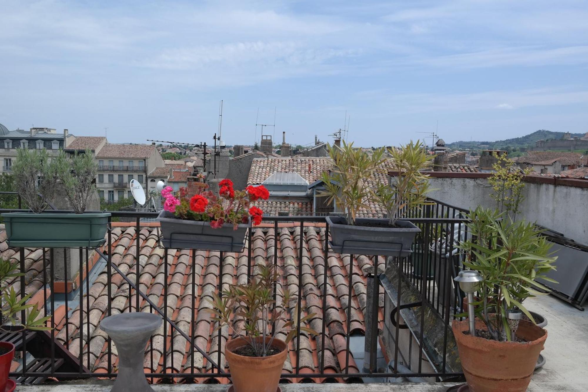 Penthouse Apartment Overlooking Place Carnot Carcassonne Dış mekan fotoğraf