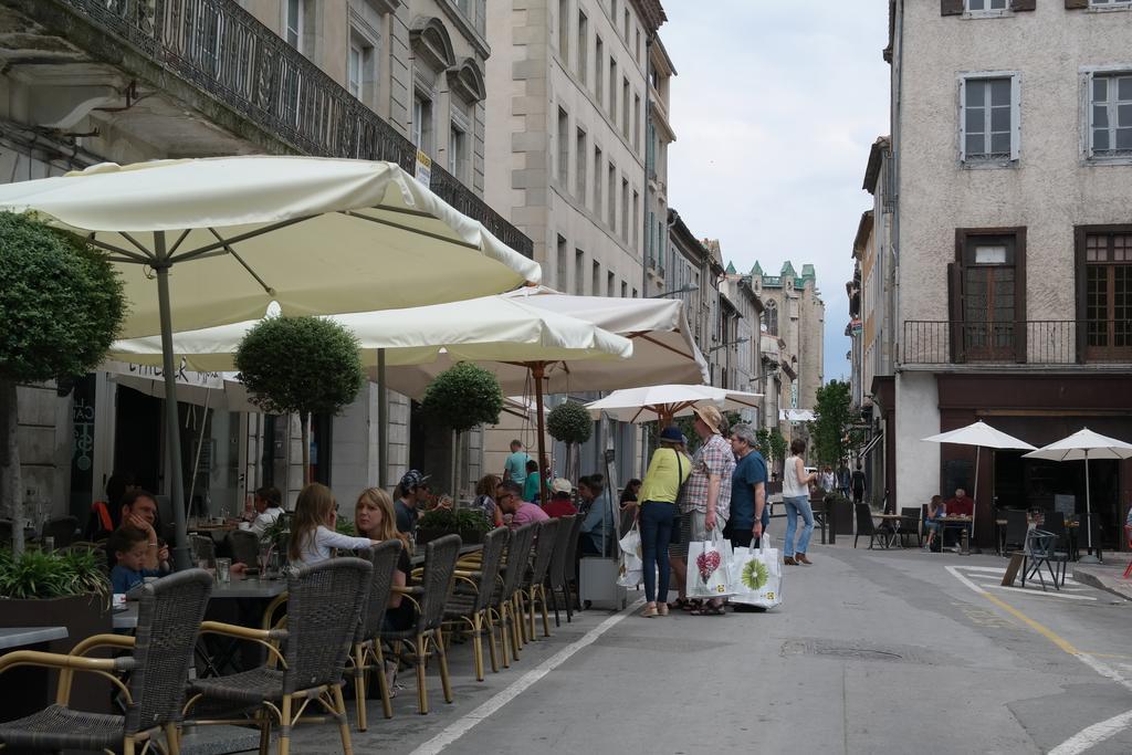 Penthouse Apartment Overlooking Place Carnot Carcassonne Dış mekan fotoğraf